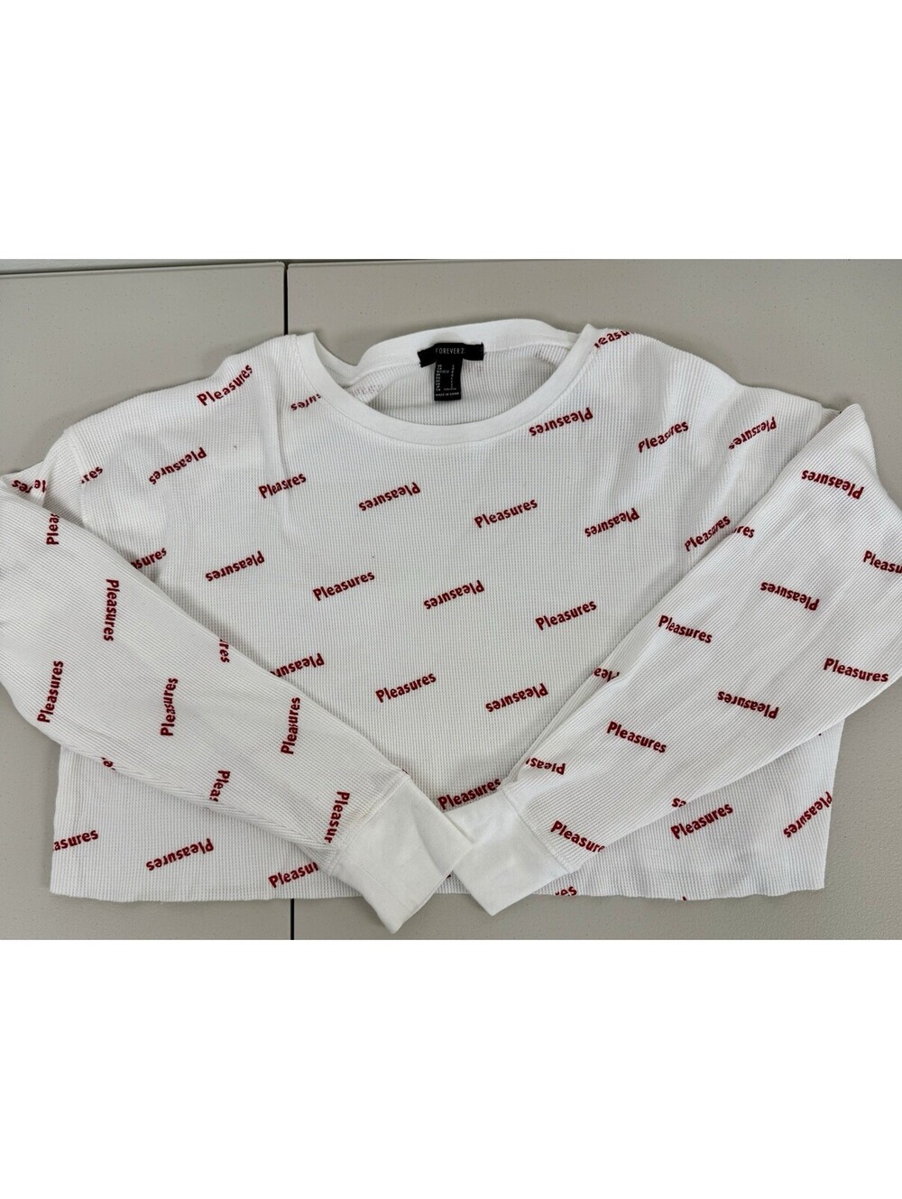 Forever 21 Women’s L White Thermal Crop Top Red Pleasures Print Long Sleeve